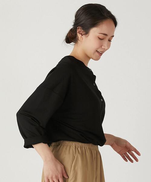 MELROSE claire(メルローズ クレール)の「【ファブリックのような2WAYで使えるカーデ&プルオーバー】(Tシャツ/カットソー・レディース・ブラック/オフホワイト/イエロー/ブルー・FREE)」の14枚目の写真