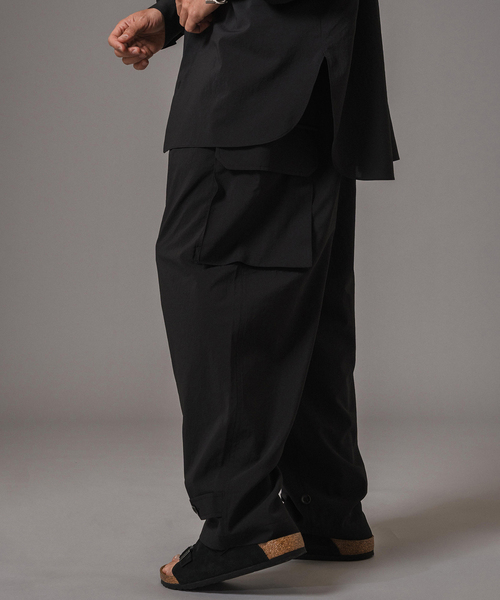 EDIFICE（エディフィス）の「T/E(ティー/イー) M-47 カーゴパンツ（カーゴパンツ・メンズ・ブラック/ネイビー・MEDIUM/LARGE）」の9枚目の写真