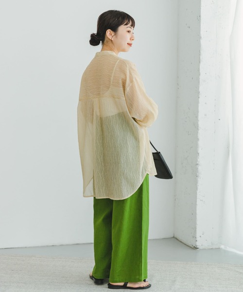 ITEMS URBANRESEARCH（アイテムズ アーバンリサーチ）の「シアーヨウリュウバンドカラーシャツ（シャツ/ブラウス・レディース・オレンジ/ブラック/オフホワイト・FREE）」の16枚目の写真