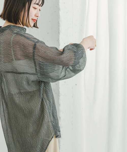 ITEMS URBANRESEARCH（アイテムズ アーバンリサーチ）の「シアーヨウリュウバンドカラーシャツ（シャツ/ブラウス・レディース・オレンジ/ブラック/オフホワイト・FREE）」の5枚目の写真