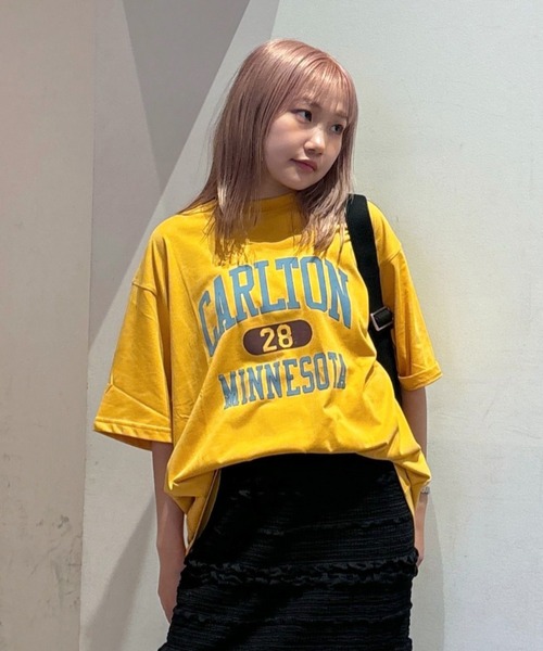 RODEO CROWNS WIDE BOWL(ロデオクラウンズワイドボウル)の「CARLTON ヴィンテージライクTシャツ(Tシャツ/カットソー・レディース・マスタード/アイボリー/ブラウン/ダークグリーン・FREE)」の1枚目の写真