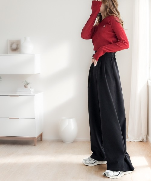 classicalelf(クラシカルエルフ)の「美脚魅せが叶う。2way裾フック付きダブルタックワイドボリュームパンツ(その他パンツ・レディース・チャコール/ブラック・MEDIUM/LARGE/X-LARGE/SMALL)」の4枚目の写真