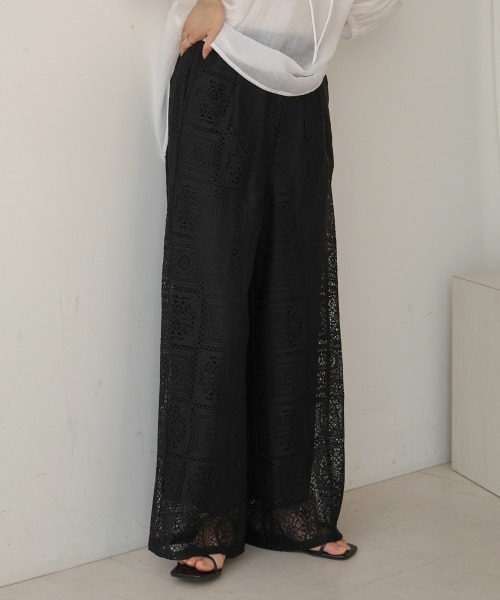 Bou Jeloud（ブージュルード）の「ブロックレースストレートパンツ（その他パンツ・レディース・アイボリー/ブラック・38）」の2枚目の写真