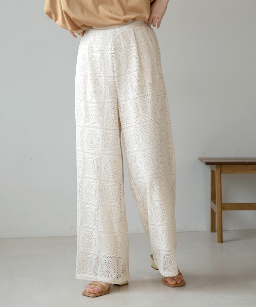 Bou Jeloud（ブージュルード）の「ブロックレースストレートパンツ（その他パンツ・レディース・アイボリー/ブラック・38）」の3枚目の写真