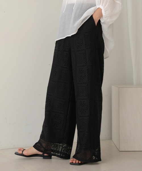 Bou Jeloud（ブージュルード）の「ブロックレースストレートパンツ（その他パンツ・レディース・アイボリー/ブラック・38）」の20枚目の写真