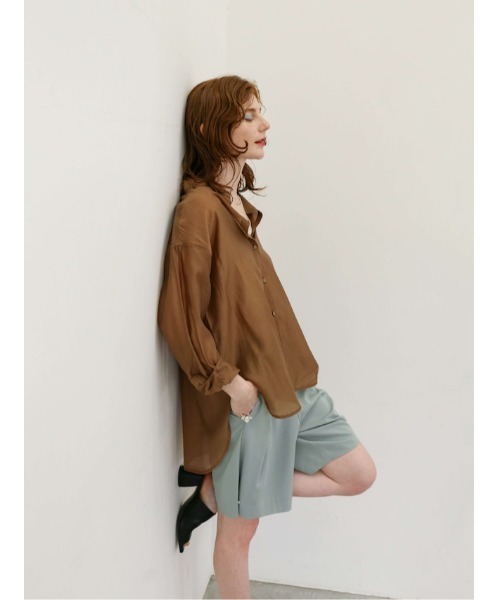 Katrin TOKYO(カトリーントーキョー)の「side button bermuda pants(その他パンツ・レディース・グレイッシュブルー/スモークピンク/ベージュ・FREE/XS)」の3枚目の写真