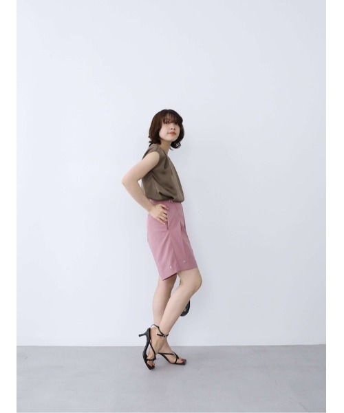 Katrin TOKYO(カトリーントーキョー)の「side button bermuda pants(その他パンツ・レディース・グレイッシュブルー/スモークピンク/ベージュ・FREE/XS)」の18枚目の写真