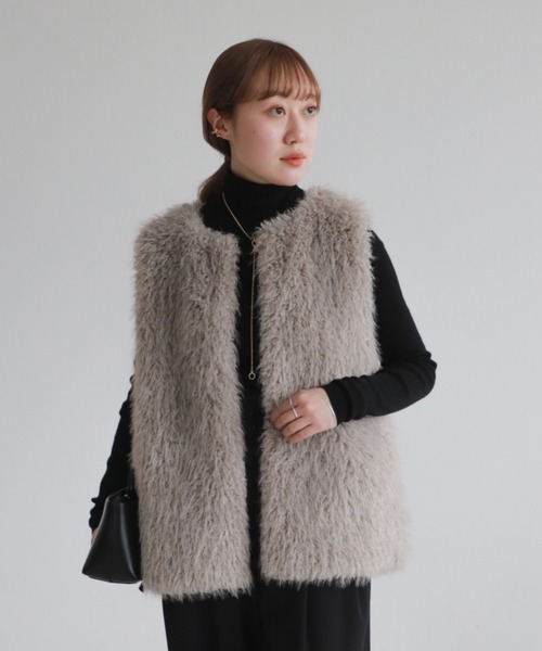 ウェイビー フェイクファー ジレ（ベスト）｜Demi-Luxe BEAMS