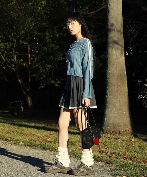 HOOK(フック)の「【HOOK】for girls 袖リボンライン前後2WAY透かしカーディガン (SS)(カーディガン/ボレロ・レディース・ブルー/グレー/ブラック×ホワイト・XL/L/M)」の22枚目の写真