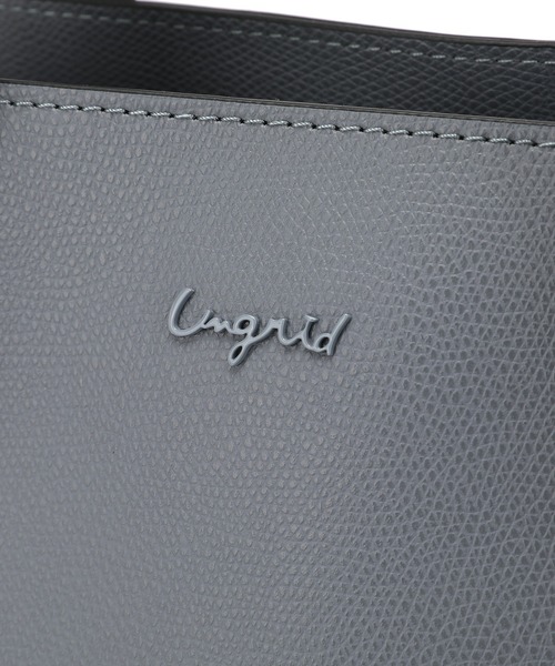 Ungrid（アングリッド）の「【Ungrid/アングリッド】カラーロゴ金具　キーハウス付き両アオリポケットハンドバッグ　ショルダーストラップ付（ハンドバッグ・レディース・グレイッシュベージュ/ブラック/アイボリー/グレー/ブルーグレー・FREE）」の22枚目の写真