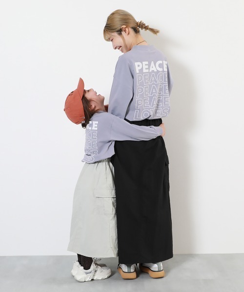 devirock(デビロック)の「綿100% デビラボ BIGシルエット プリント袖リブ 長袖Tシャツ(Tシャツ/カットソー・キッズ・グレー系その他/ピンク系その他/ブラック系その他2/ホワイト系その他/パープル系その他/パープル系その他2/ホワイト系その他3/ブラック系その他/オレンジ系その他/ホワイト系その他2/ブラック系その他3/グリーン系その他/グリーン系その他2/グレー系その他2/ブルー系その他/グレー系その他3・90cm/100cm/110cm/120cm/130cm/140cm/150cm/160cm)」の20枚目の写真