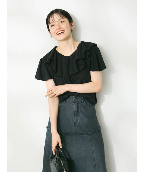 CRAFT STANDARD BOUTIQUE(クラフトスタンダードブティック)の「フリルデザインTee(Tシャツ/カットソー・レディース・グレイッシュベージュ/ブラック/オフホワイト・FREE)」の17枚目の写真