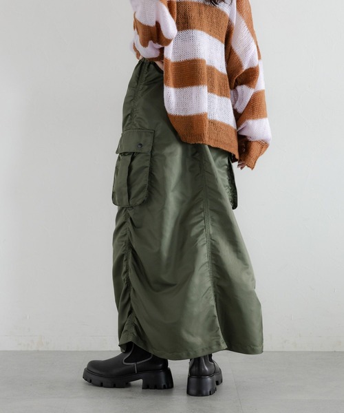 RAGEBLUE（レイジブルー）の「2WAY/Wジップミリタリーカーゴスカート（スカート・レディース・ブラック/オリーブ・FREE）」の14枚目の写真