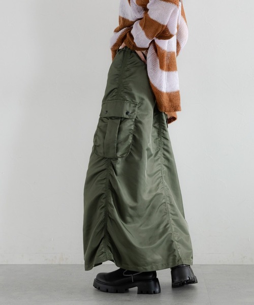 RAGEBLUE（レイジブルー）の「2WAY/Wジップミリタリーカーゴスカート（スカート・レディース・ブラック/オリーブ・FREE）」の15枚目の写真