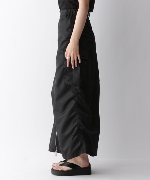 RAGEBLUE（レイジブルー）の「2WAY/Wジップミリタリーカーゴスカート（スカート・レディース・ブラック/オリーブ・FREE）」の19枚目の写真