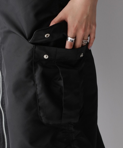 RAGEBLUE（レイジブルー）の「2WAY/Wジップミリタリーカーゴスカート（スカート・レディース・ブラック/オリーブ・FREE）」の21枚目の写真