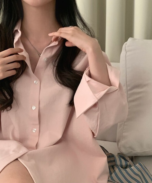 Mela(メラ)の「HEART BUTTON BIG SHIRTS(シャツ/ブラウス・レディース・グリーン/ピンク/ホワイト/ネイビー・FREE)」の16枚目の写真