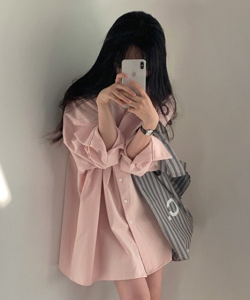 Mela(メラ)の「HEART BUTTON BIG SHIRTS(シャツ/ブラウス・レディース・グリーン/ピンク/ホワイト/ネイビー・FREE)」の18枚目の写真