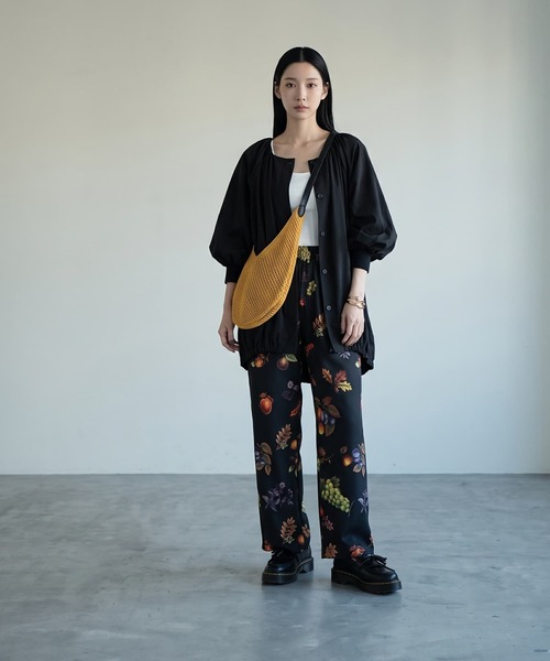 STYLE DELI(スタイルデリ)の「【BLK001】バルーンブルゾン(ナイロンジャケット・レディース・グレー/ブラック・FREE)」の6枚目の写真