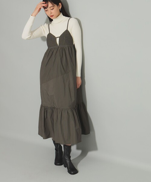 Ray BEAMS(レイビームス)の「チェック ティアード キャミ ワンピース(ワンピース・レディース・ブラック/オリーブ・ONE SIZE)」の8枚目の写真