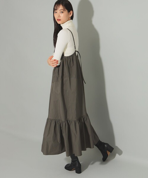 Ray BEAMS(レイビームス)の「チェック ティアード キャミ ワンピース(ワンピース・レディース・ブラック/オリーブ・ONE SIZE)」の9枚目の写真