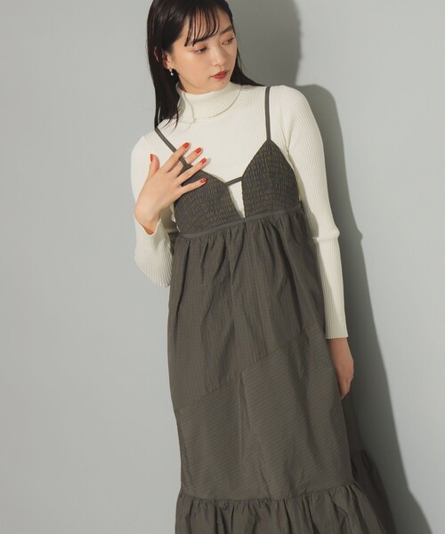 Ray BEAMS(レイビームス)の「チェック ティアード キャミ ワンピース(ワンピース・レディース・ブラック/オリーブ・ONE SIZE)」の12枚目の写真