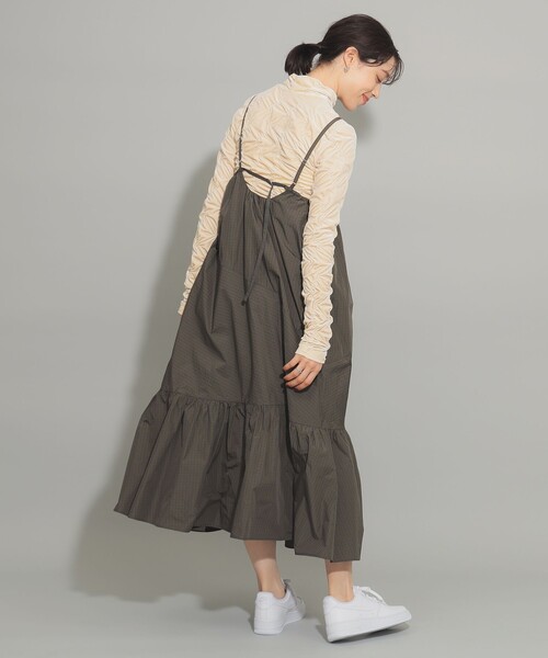 Ray BEAMS(レイビームス)の「チェック ティアード キャミ ワンピース(ワンピース・レディース・ブラック/オリーブ・ONE SIZE)」の16枚目の写真