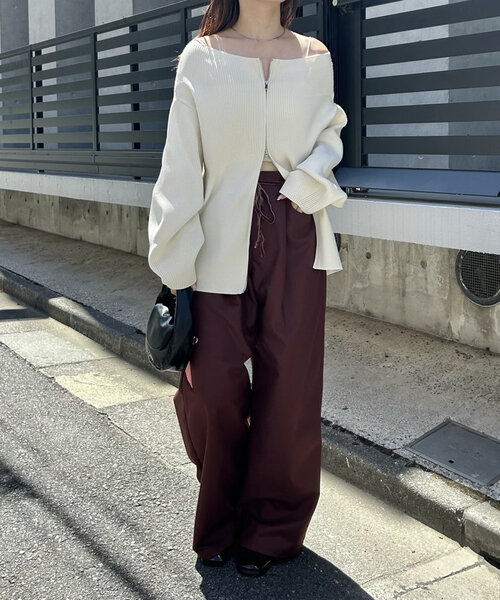 mystic（ミスティック）の「ワイドネックZIPカーディガン（カーディガン/ボレロ・レディース・ブラック/アイボリー/ブルー/ベージュ/ブラウン・1/2）」の21枚目の写真