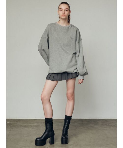 EMODA(エモダ)の「【WEB限定】オーバールーズロゴプルオーバー(スウェット・レディース・ブラック/グレー/ブルー/レッド・FREE)」の14枚目の写真