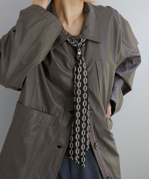 《マルチウェイ》南京錠風パーツ付きリングスカーフ（ストール/ショール）｜ear PAPILLONNER（イアパピヨネ）