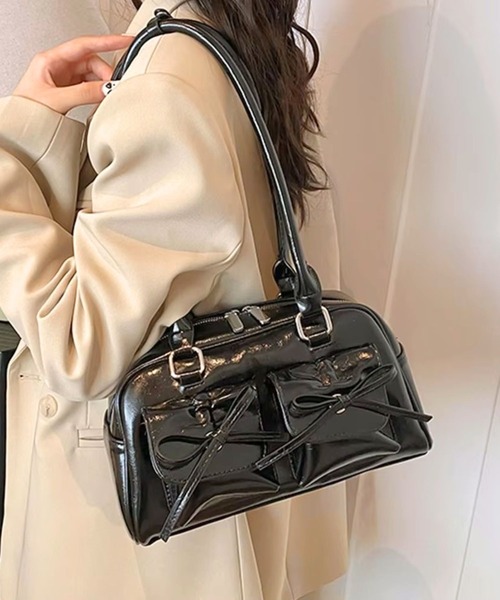 almo（アルモ）の「リボン付きボストンバッグ(se)（ボストンバッグ・レディース・レッド/ブラック/シルバー・FREE）」の2枚目の写真