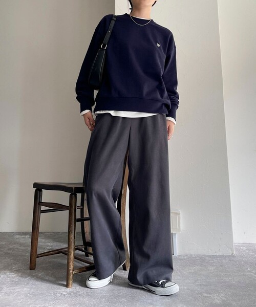 fredy emue（フレディエミュ）の「シルキーウォームセミワイドイージーパンツ（その他パンツ・レディース・チャコールグレー/オフホワイト/ブラック/サックスブルー・38/36）」の4枚目の写真