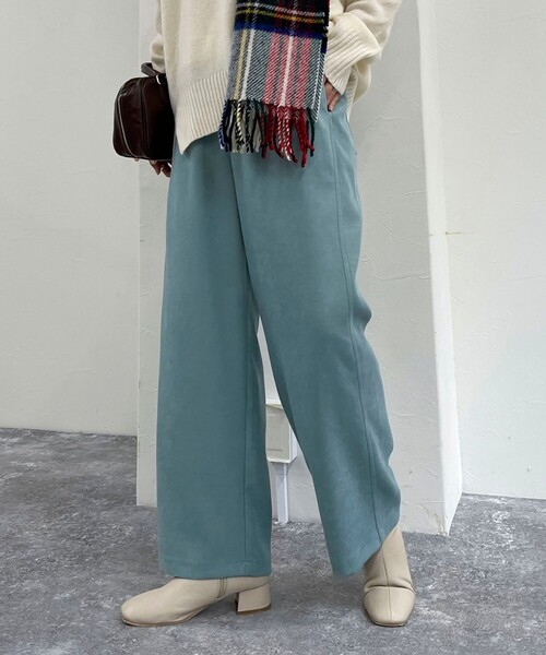 fredy emue（フレディエミュ）の「シルキーウォームセミワイドイージーパンツ（その他パンツ・レディース・チャコールグレー/オフホワイト/ブラック/サックスブルー・38/36）」の22枚目の写真