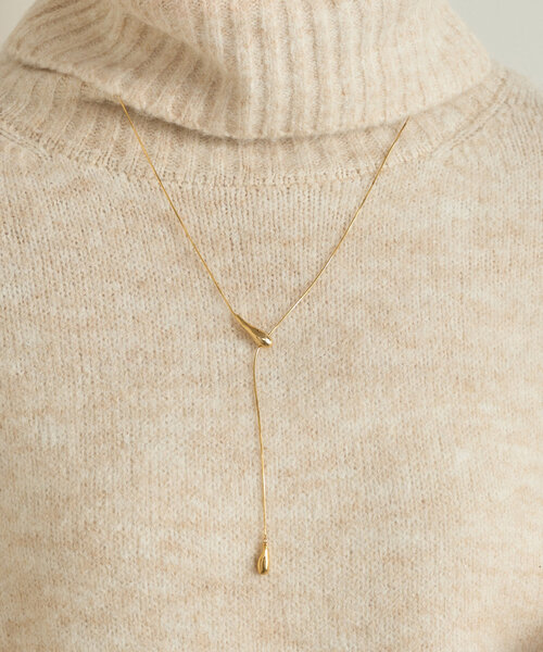 un dix cors（アンディコール）の「Y字スネークスライドネックレス（ネックレス・レディース・シルバー/ゴールド・FREE）」の9枚目の写真