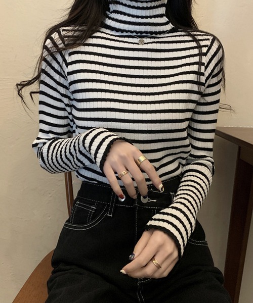 MILAE(ミレ)の「ボーダー柄裏起毛タートルネックニットトップス(ニット/セーター・レディース・ベージュ/イエロー/ホワイト/ブラウン/グリーン/グレー・FREE)」の9枚目の写真