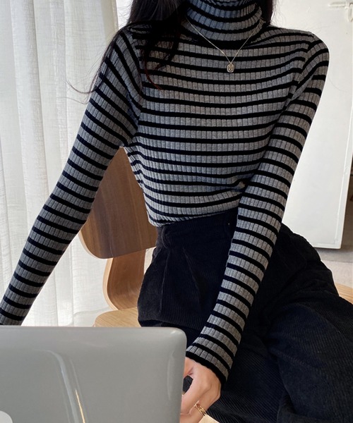 MILAE(ミレ)の「ボーダー柄裏起毛タートルネックニットトップス(ニット/セーター・レディース・ベージュ/イエロー/ホワイト/ブラウン/グリーン/グレー・FREE)」の13枚目の写真