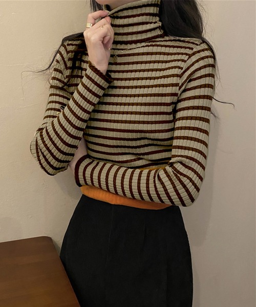 MILAE(ミレ)の「ボーダー柄裏起毛タートルネックニットトップス(ニット/セーター・レディース・ベージュ/イエロー/ホワイト/ブラウン/グリーン/グレー・FREE)」の15枚目の写真