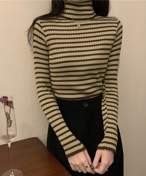 MILAE(ミレ)の「ボーダー柄裏起毛タートルネックニットトップス(ニット/セーター・レディース・ベージュ/イエロー/ホワイト/ブラウン/グリーン/グレー・FREE)」の16枚目の写真
