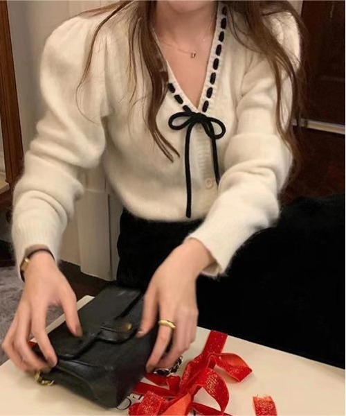 WEGO（ウィゴー）の「WEGO/ステッチリボンショートパフスリーブニット（ニット/セーター・レディース・パープル/レッド/ホワイト/ブラック・FREE）」の9枚目の写真