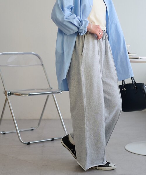 DISCOAT(ディスコート)の「【WEB限定】裏毛センタープレスワイドパンツ(その他パンツ・レディース・ライトベージュ/ライトグレー・SMALL/LARGE/MEDIUM)」の9枚目の写真