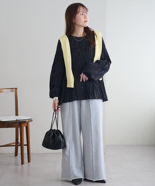 DISCOAT(ディスコート)の「【WEB限定】裏毛センタープレスワイドパンツ(その他パンツ・レディース・ライトベージュ/ライトグレー・SMALL/LARGE/MEDIUM)」の13枚目の写真