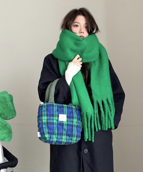 shopnikoniko(ショップニコニコ)の「マフラー 大判 フリンジ ボリュームマフラー(マフラー・レディース・ピンク/グリーン/ベージュ/ブルー/ライトブルー/ブラック/ホワイト・フリー)」の13枚目の写真