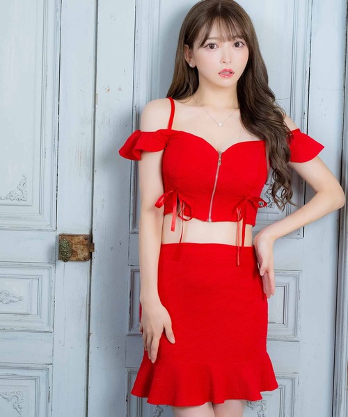 Tika(ティカ)の「キャバドレス セットアップ ミニ タイト 肩あき フロントジップ リボン ストレッチ 裾フリルドレス(ドレス・レディース・アイボリー/ピンク/レッド・LARGE/MEDIUM/SMALL/X-LARGE)」の3枚目の写真