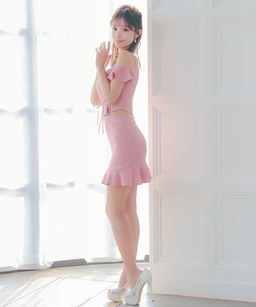 Tika(ティカ)の「キャバドレス セットアップ ミニ タイト 肩あき フロントジップ リボン ストレッチ 裾フリルドレス(ドレス・レディース・アイボリー/ピンク/レッド・LARGE/MEDIUM/SMALL/X-LARGE)」の19枚目の写真