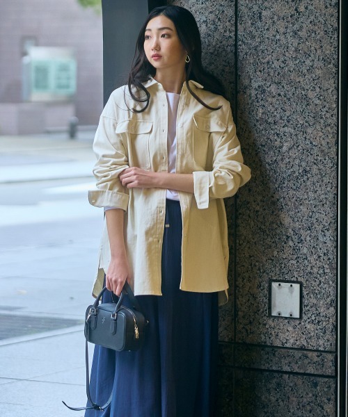 slattgir(スラットジール)の「高身長 デニムシャツ(トールサイズ)Essenave(シャツ/ブラウス・レディース・キナリ/ブルー系/ブラック/ネイビー・TM/TL/TLL/T3L/T4L/T5L)」の9枚目の写真