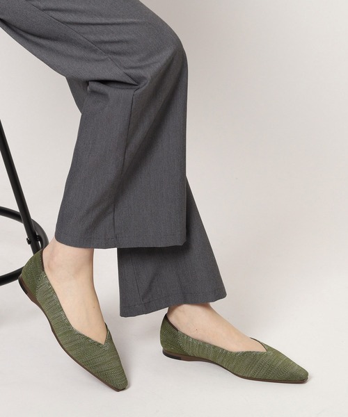 ESPERANZA（エスペランサ）の「Oito【通気性／洗える／速乾】軽量パンプス（パンプス・レディース・ブラック/ライトベージュ/サックスブルー/ピンク系その他/グレー/グリーン/イエロー/ブルー系その他・25.0cm/23.5cm/24.0cm/22.5cm/23.0cm/24.5cm）」の17枚目の写真