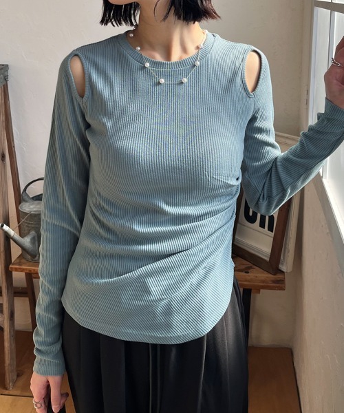 Rejoule(リジュール)の「ショルダースリットリブトップス(Tシャツ/カットソー・レディース・ブラック/アイボリー/ダークブルー・FREE)」の10枚目の写真