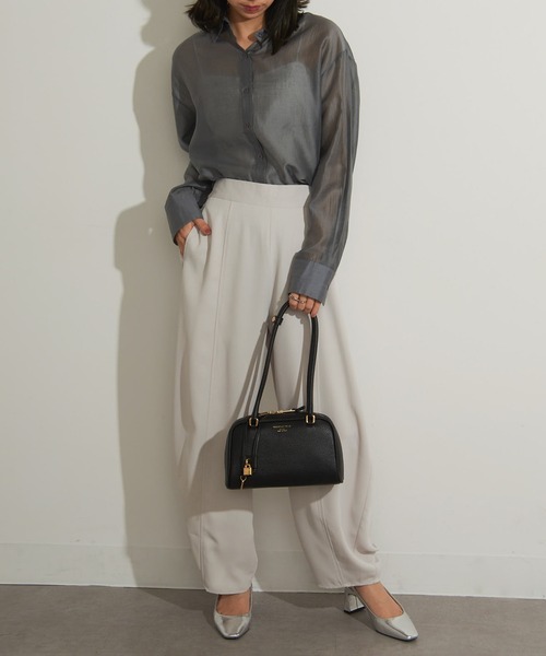 CHRISTIAN VILLA(クリスチャンヴィラ)の「【CHRISTIAN VILLA】ロングハンドル ボストンバッグ PEGGY 6228(ボストンバッグ・レディース・グレイッシュベージュ/ライトグレー/ブラック・FREE)」の9枚目の写真