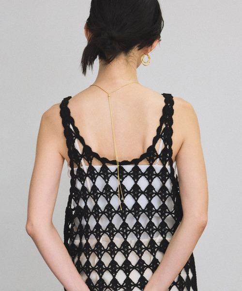 SALON adam et rope'（サロン アダム エ ロペ）の「クロシェニットワンピース（ワンピース・レディース・ブラック/キナリ・FREE）」の13枚目の写真