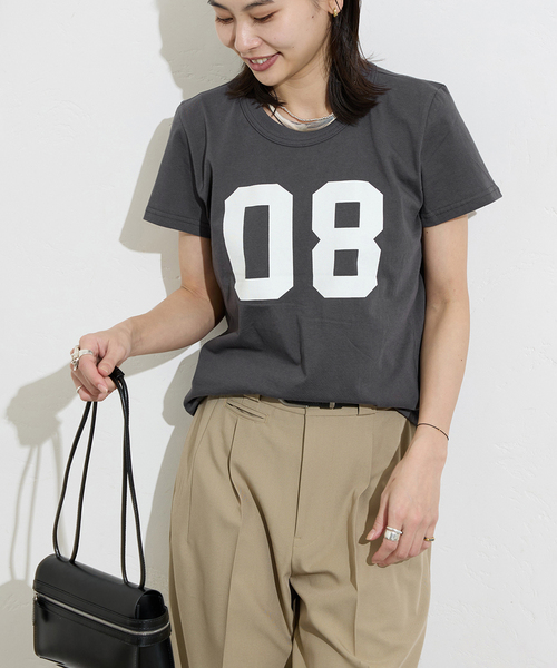 JOURNAL STANDARD(ジャーナルスタンダード)の「【GREEN BUTTER/グリーンバター】 NO.8 Essential Tee(Tシャツ/カットソー・レディース・ブルー/ブラック系その他・MEDIUM)」の2枚目の写真